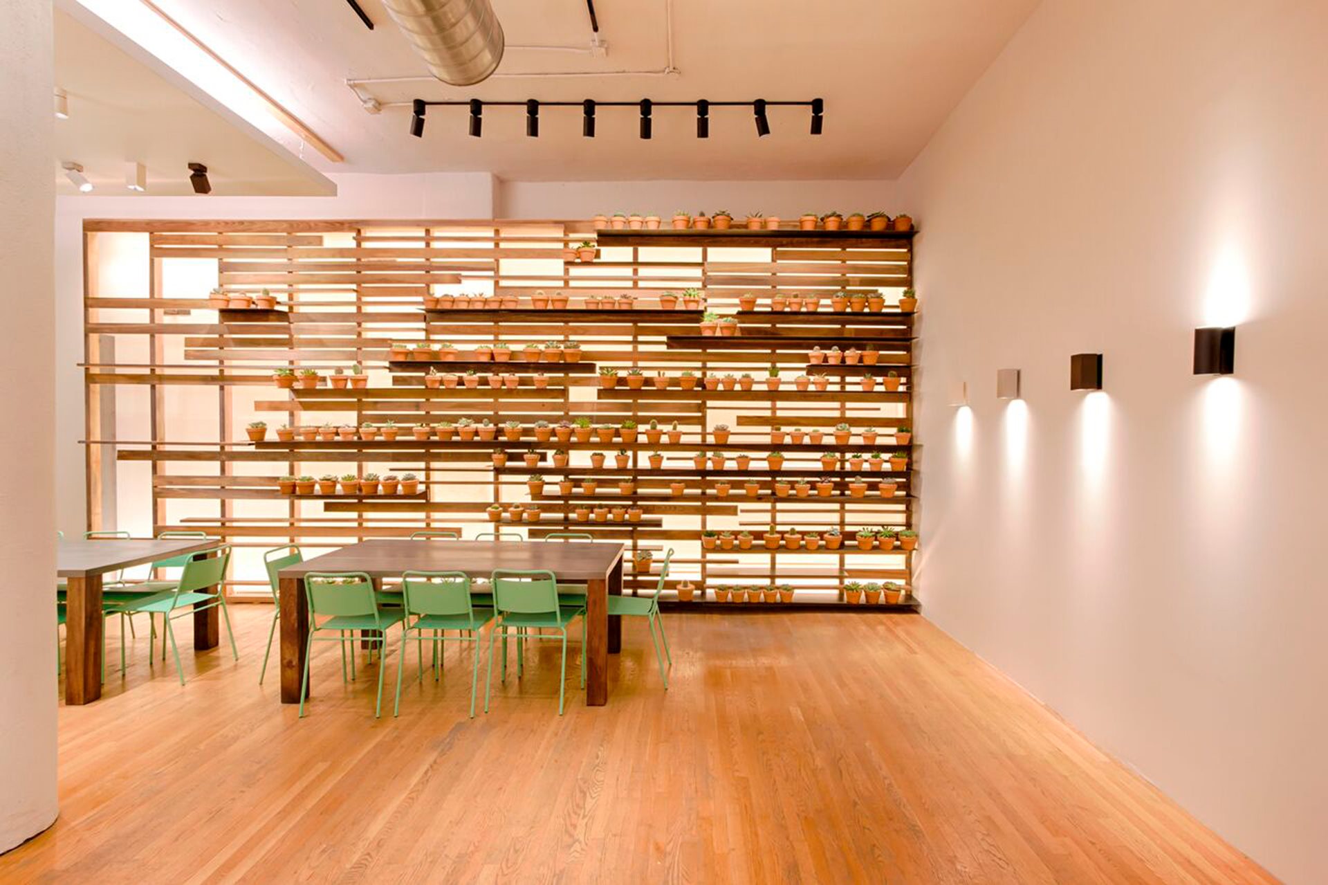 LUCIFER LIGHTING POP-UP SHOWROOM, FOCUS LIGHTING, GENSLER, SOHO, NEW YORK